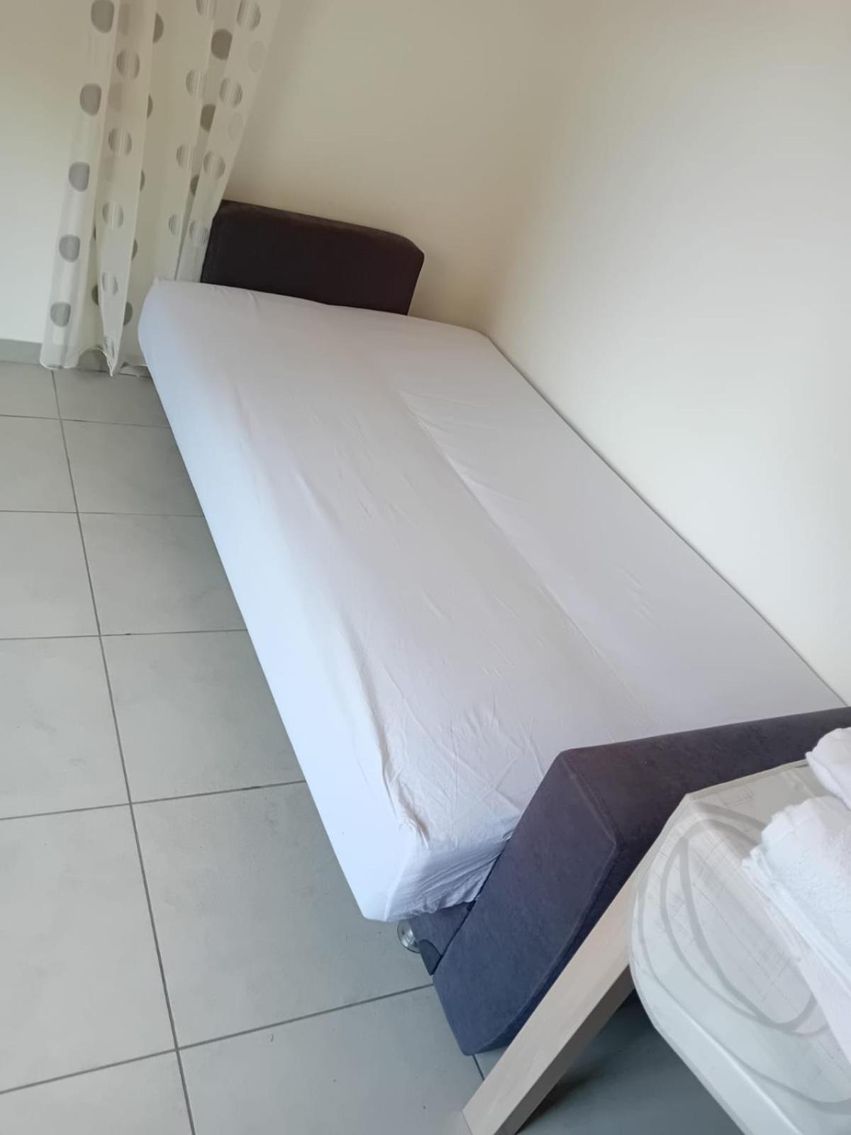 Lovely Appartment Near Como Casnate Con Bernate Екстериор снимка